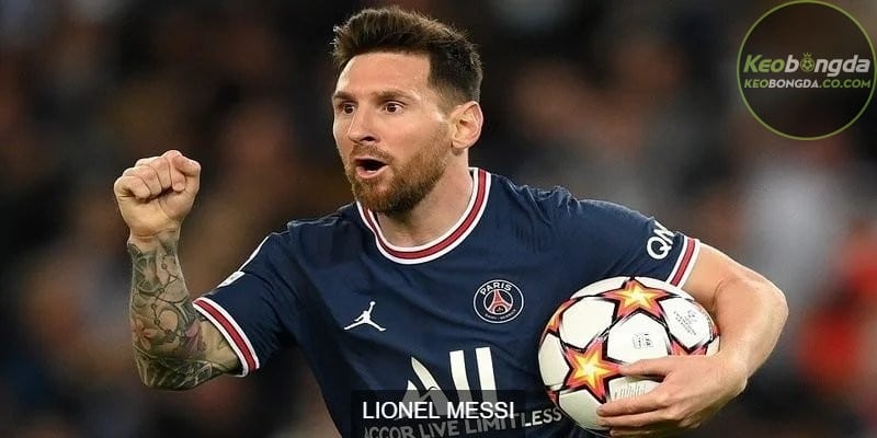 Messi đã chuyển đến Paris Saint-Germain (PSG) vào năm 2021